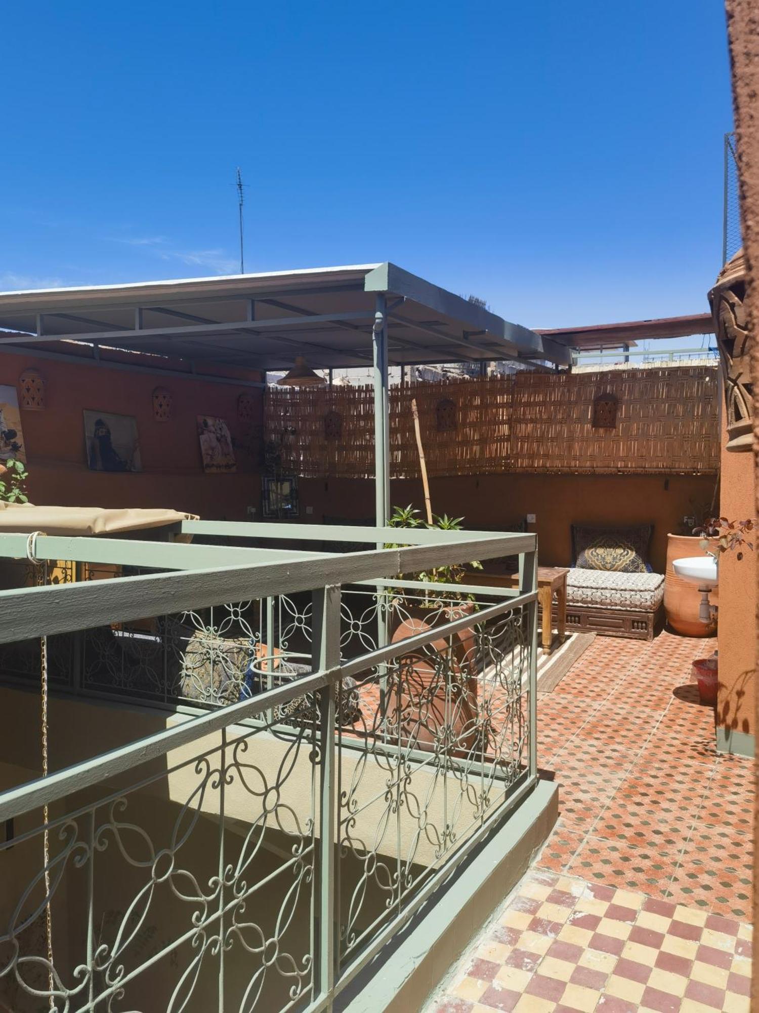Medina Oasis Hostel 马拉喀什 外观 照片